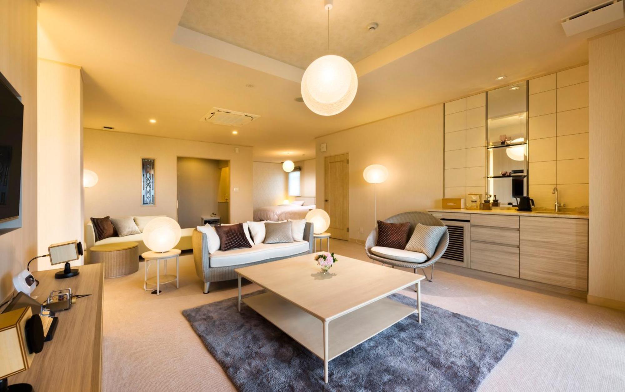 Katakura Silk Hotel Сува Екстериор снимка
