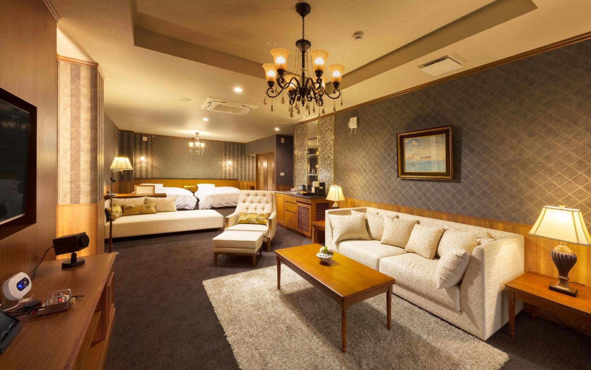 Katakura Silk Hotel Сува Екстериор снимка