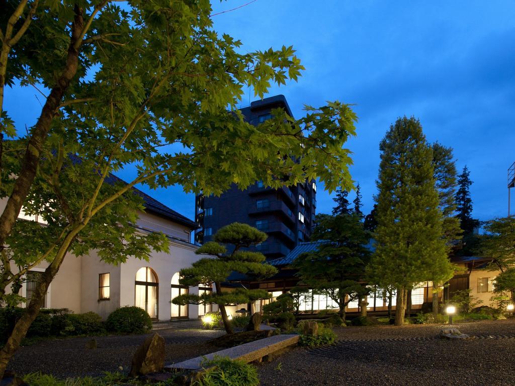 Katakura Silk Hotel Сува Екстериор снимка